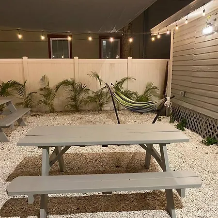Cozy Studio Bungalow Steps To Armature Works Tampa Exterior photo